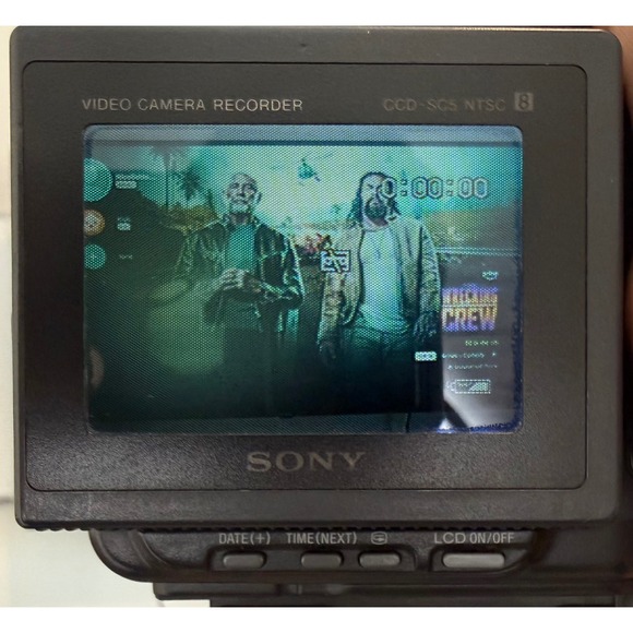 Sony Handycam CCD-SC5 Video 8 Camcorder Bundle with Charger Batteries Case Tape - Picture 14 of 15